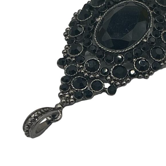 Vintage Black Rhinestone Pendant Teardrop Open Metal Work Cabochon Elegant - Picture 3 of 4